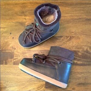 REVOLVE NEW Ikki Inuikki Brand Warm and Cozy waterproof winter boot cute